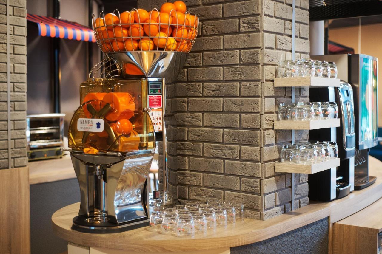 Comfort Hotel Clermont Saint Jacques Zewnętrze zdjęcie