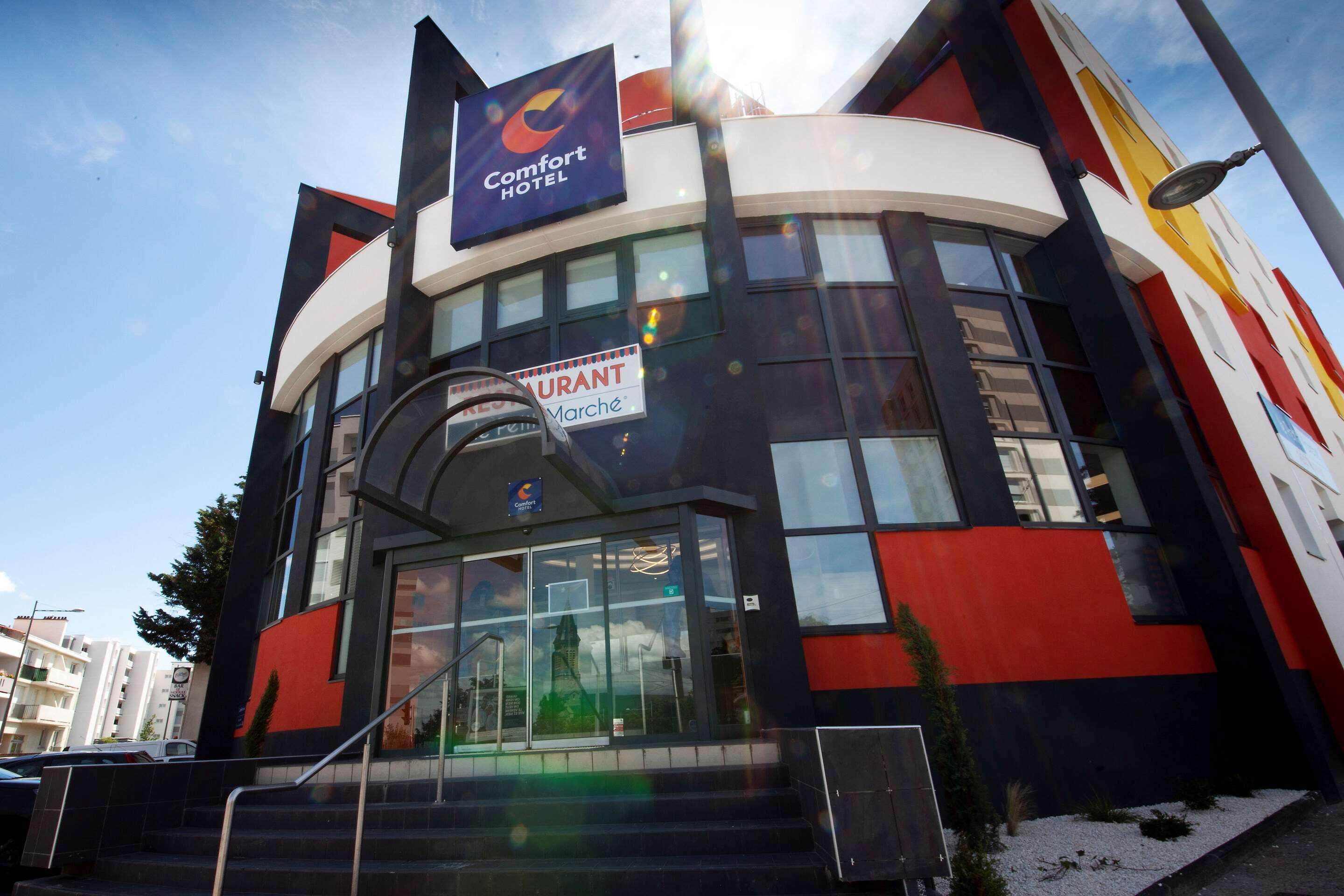 Comfort Hotel Clermont Saint Jacques Zewnętrze zdjęcie