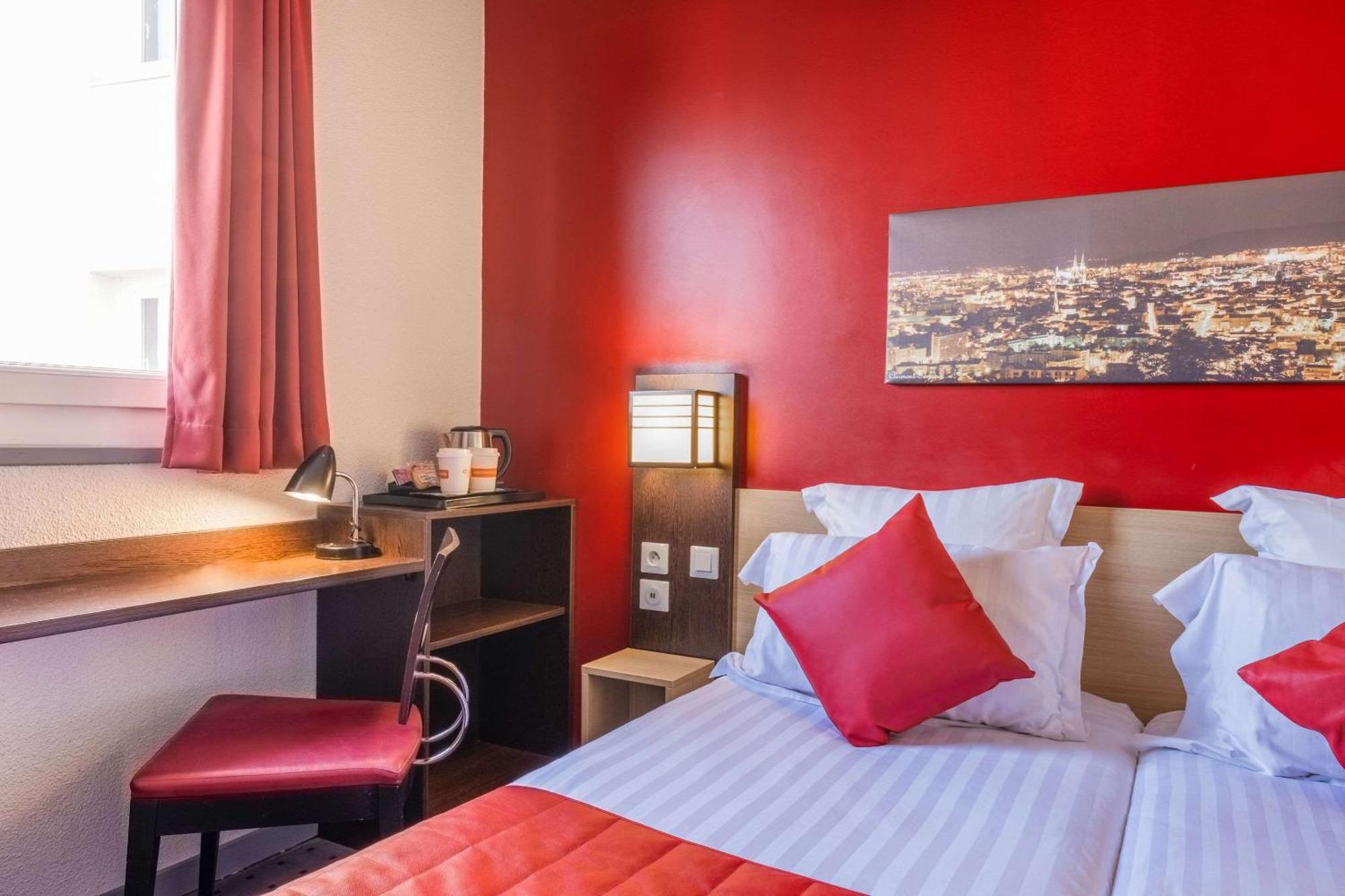 Comfort Hotel Clermont Saint Jacques Zewnętrze zdjęcie