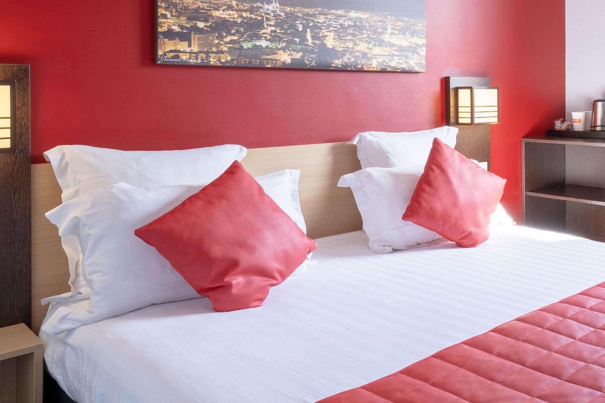 Comfort Hotel Clermont Saint Jacques Zewnętrze zdjęcie